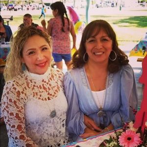 Meet your Posher, Alma